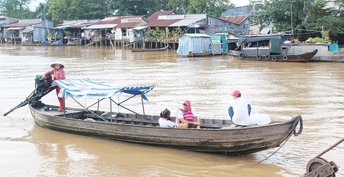 Xa xăm phận má hồng trên bến Ô Môi - Ảnh 1.