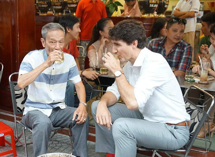 Nhà hàng, quán vỉa hè Việt Nam các chính khách từng ghé - Ảnh 1.