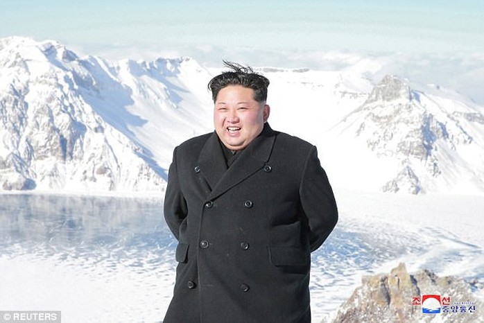 Ông Kim Jong-un lại thăm núi thiêng, Triều Tiên trảm Tướng Hwang? - Ảnh 4.