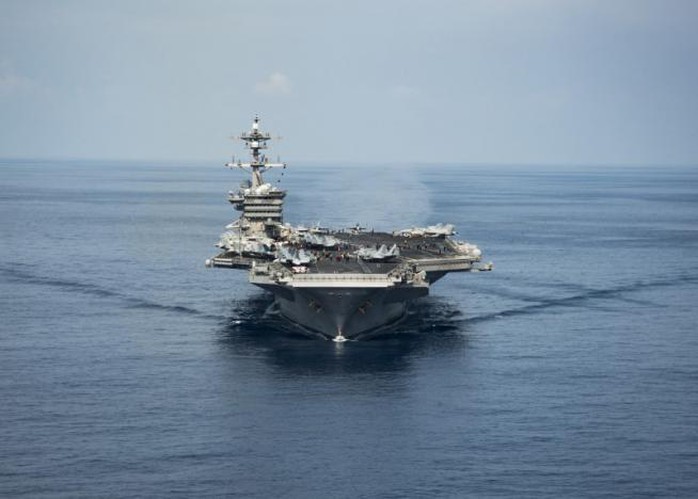 Tàu USS Carl Vinson tại biển Đông ngày 9-4 Ảnh: REUTERS