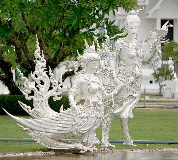 Khám phá ngôi đền trắng kỳ dị ở Thái Lan - Ảnh 3. Khám phá ngôi đền trắng kỳ dị ở Thái Lan - Ảnh 3.