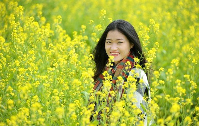 Đi chụp ảnh thôi, hoa cải đã nở vàng rực rỡ rồi kìa! - Ảnh 4. Đi chụp ảnh thôi, hoa cải đã nở vàng rực rỡ rồi kìa! - Ảnh 4.