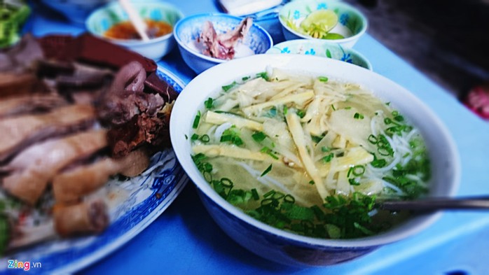10 địa chỉ ăn vặt không quảng cáo cũng đông khách của Sài Gòn - Ảnh 6.