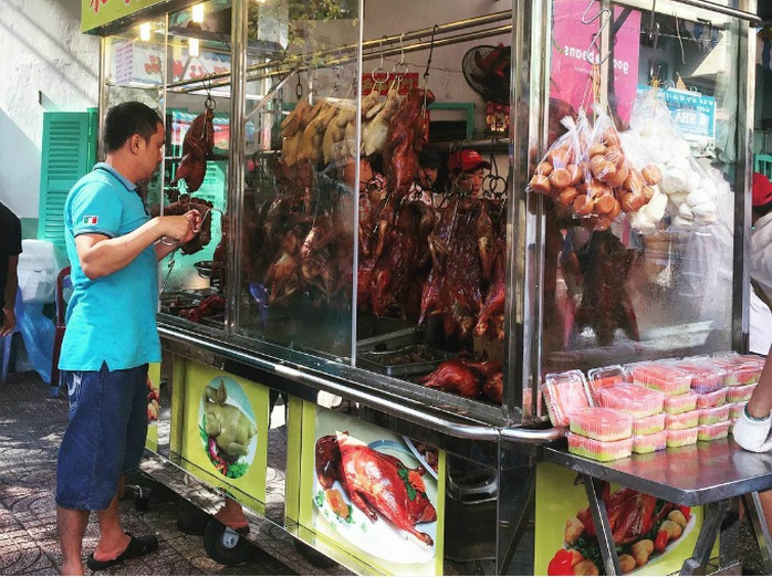Bát bánh canh hơn 200.000 đồng huyền thoại ở Sài Gòn - Ảnh 6. Bát bánh canh hơn 200.000 đồng huyền thoại ở Sài Gòn - Ảnh 6.