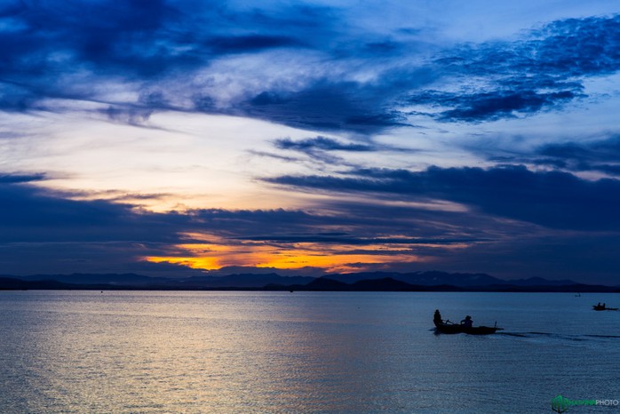 Bình minh tuyệt đẹp ở làng chài trên sông Đồng Nai - Ảnh 6.