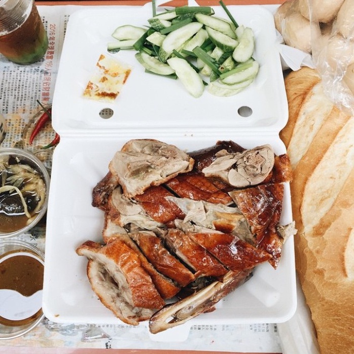 Bát bánh canh hơn 200.000 đồng huyền thoại ở Sài Gòn - Ảnh 7. Bát bánh canh hơn 200.000 đồng huyền thoại ở Sài Gòn - Ảnh 7.