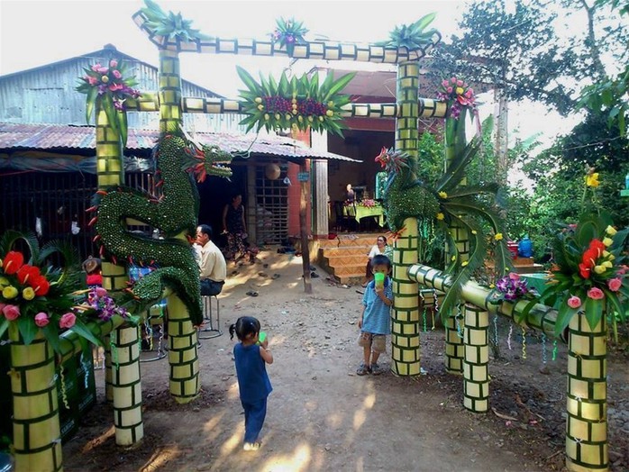 Chùm ảnh: Về miền Tây dự đám cưới có cổng lá dừa - Ảnh 7. Chùm ảnh: Về miền Tây dự đám cưới có cổng lá dừa - Ảnh 7.