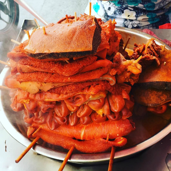 Bát bánh canh hơn 200.000 đồng huyền thoại ở Sài Gòn - Ảnh 9. Bát bánh canh hơn 200.000 đồng huyền thoại ở Sài Gòn - Ảnh 9.