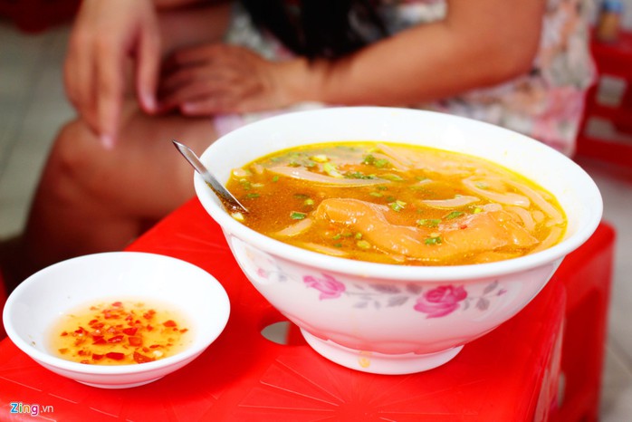 10 địa chỉ ăn vặt không quảng cáo cũng đông khách của Sài Gòn - Ảnh 10.