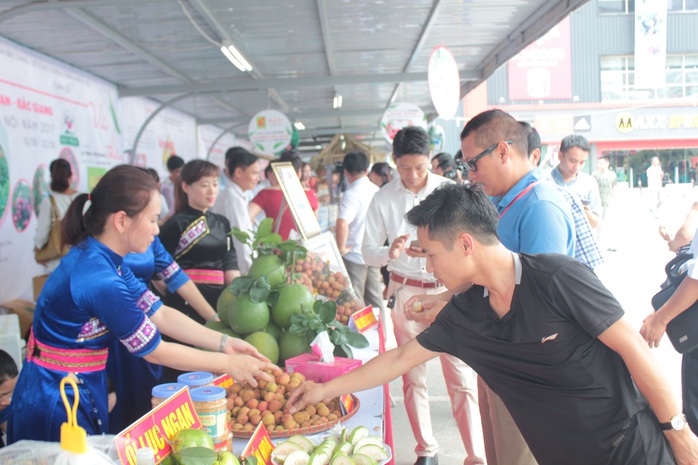 Lần đầu tiên, Big C xuất vải thiều sang Thái Lan - Ảnh 1.