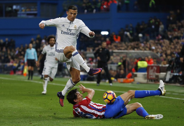 Ronaldo đang sa sút phong độ, ảnh hưởng phần nào đến sức tấn công của Real MadridẢnh: REUTERS
