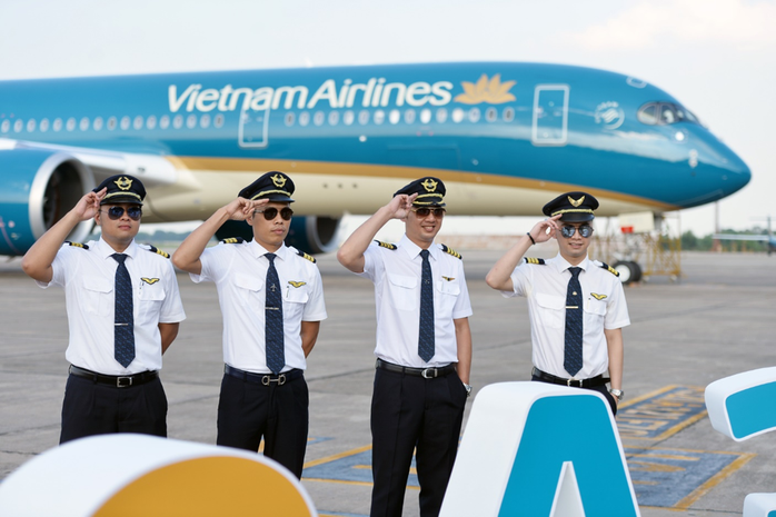 Cận cảnh chiếc siêu máy bay A350-900 thứ 8 của Vietnam Airlines - Ảnh 9.