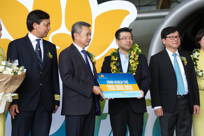 Vietnam Airlines đón hành khách thứ 200 triệu - Ảnh 1.