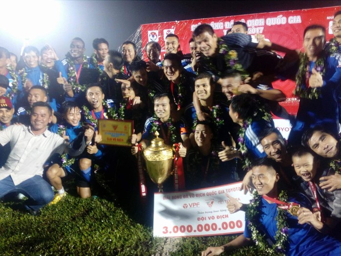 Quảng Nam vô địch V-League 2017 - Ảnh 2.