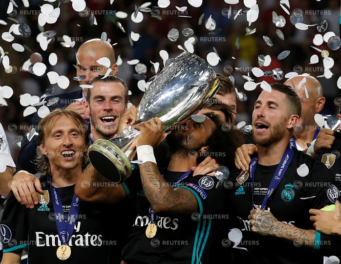 Clip Real Madrid đánh bại M.U, giành Siêu cúp châu Âu - Ảnh 2.