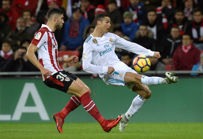 Ramos lập kỷ lục thẻ đỏ, Real Madrid gần hết cơ hội vô địch - Ảnh 2.