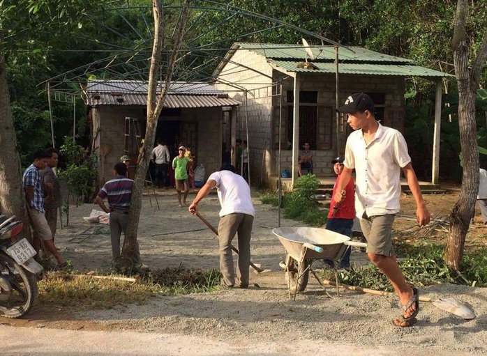 Dùng điện thoại trong nhà vẫn bị sét đánh chết - Ảnh 1.