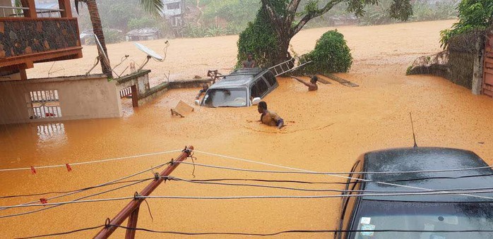 Lở bùn kinh hoàng, hàng trăm người chết trong giấc ngủ  - Ảnh 5.