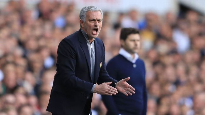 Mourinho trả lời sốc sau trận thua Tottenham - Ảnh 1.