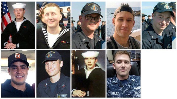 Tìm thấy thi thể 10 thủy thủ trong vụ va chạm tàu chiến Mỹ - Ảnh 1.