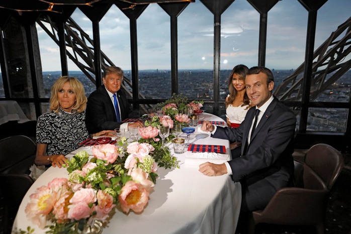 Ông Donald Trump khen vợ Tổng thống Pháp “căng tràn sức sống” - Ảnh 3.