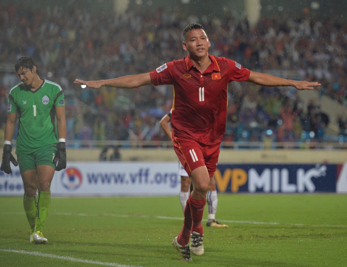 Thắng 5 sao Campuchia, Việt Nam đặt 1 chân vào VCK Asian Cup - Ảnh 17.