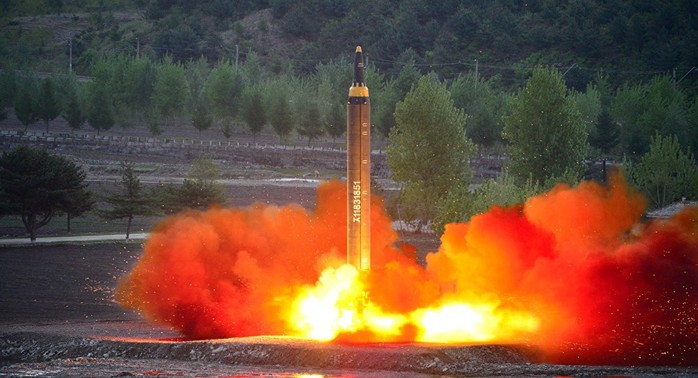 Thử nghiệm thất bại, tên lửa Triều Tiên “nổ tung trên khu dân cư”? - Ảnh 1.