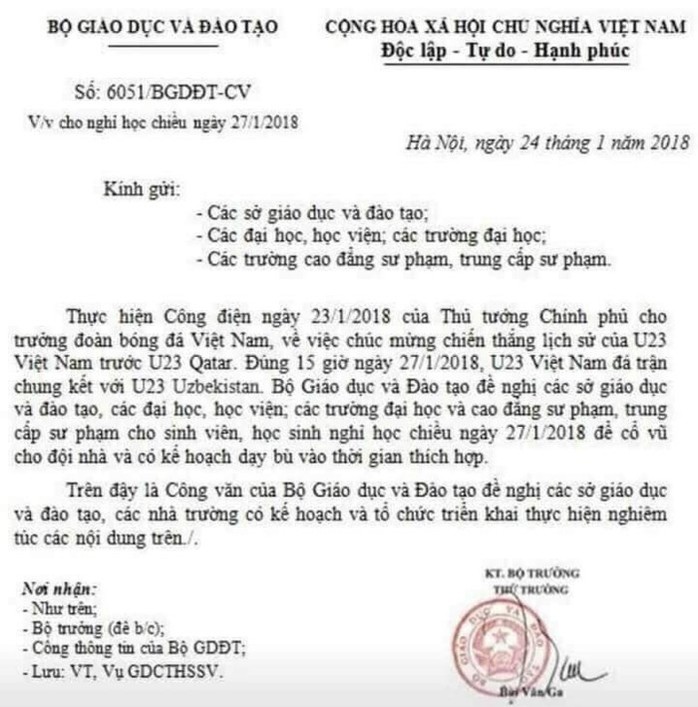 Bộ GD-ĐT phủ nhận văn bản cho học sinh nghỉ học cổ vũ U23 Việt Nam - Ảnh 1.