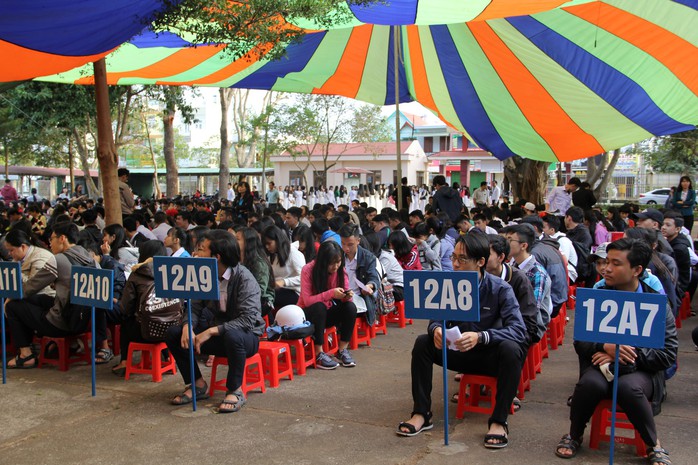 Đưa trường học đến thí sinh 2018 tại Đắk Lắk: Mê sư phạm nhưng sợ thất nghiệp - Ảnh 2.