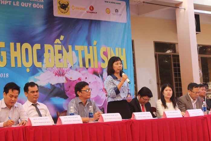 Đưa trường học đến thí sinh 2018 tại Đắk Lắk: Mê sư phạm nhưng sợ thất nghiệp - Ảnh 7.
