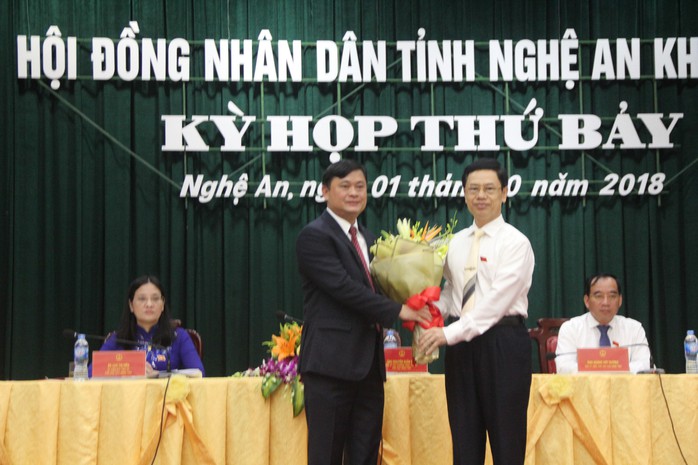 Nghệ An họp HĐND bất thường, bầu tân chủ tịch tỉnh 42 tuổi - Ảnh 1.