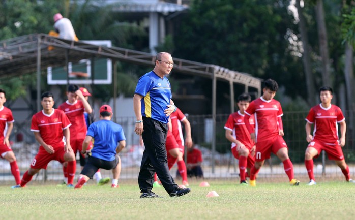 HLV Park Hang-seo công bố 39 cầu thủ chuẩn bị AFF Cup 2018 - Ảnh 1.