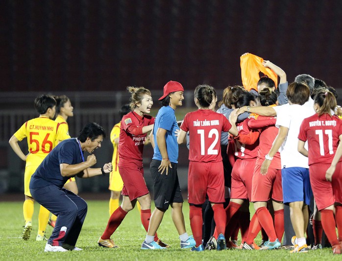 Phong Phú Hà Nam thắng TP HCM 1, lần đầu vô địch bóng đá nữ Việt Nam - Ảnh 10.