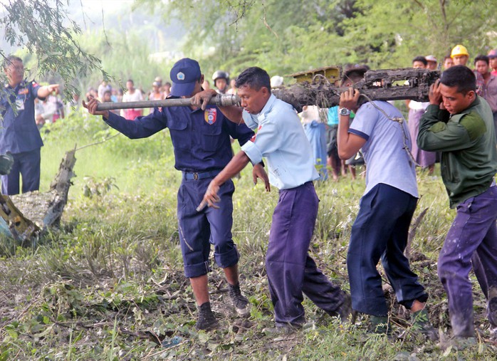 Myanmar: Rơi 2 chiến đấu cơ Trung Quốc sản xuất, 3 người chết - Ảnh 3.