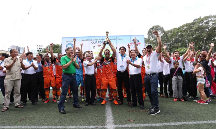 Hội Doanh Nghiệp Thủ Đức thắng lớn ở Cúp TONA 2018 - Ảnh 1. Hội Doanh Nghiệp Thủ Đức thắng lớn ở Cúp TONA 2018 - Ảnh 1.