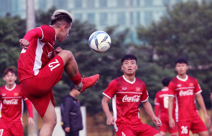 Thử nghiệm đội hình, tuyển Việt Nam thua sát nút Incheon United - Ảnh 2.