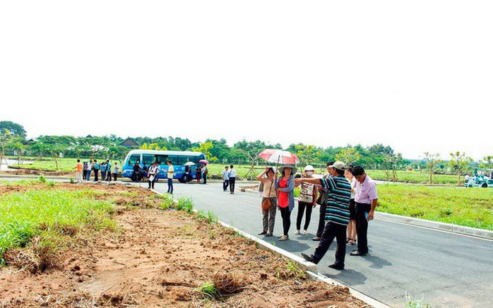 Thị trường đất nền, căn hộ TP HCM đang diễn biến ra sao? - Ảnh 1. Thị trường đất nền, căn hộ TP HCM đang diễn biến ra sao? - Ảnh 1.