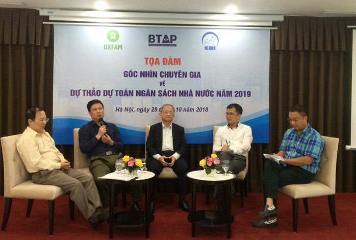 Bay Hà Nội - TP HCM, thứ trưởng đi hạng thương gia, lãnh đạo WB, IMF ngồi ghế phổ thông - Ảnh 1.