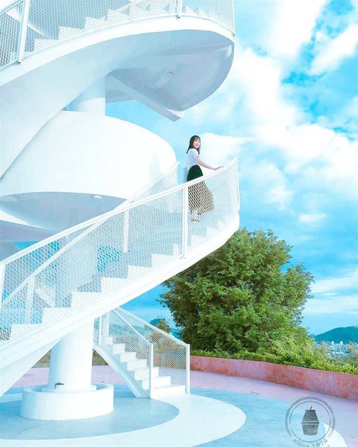 Ba nấc thang lên thiên đường cho giới trẻ sống ảo ở Việt Nam - Ảnh 6. Ba nấc thang lên thiên đường cho giới trẻ sống ảo ở Việt Nam - Ảnh 6.