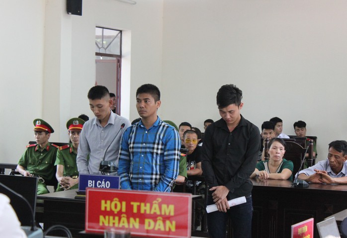 Kéo nhau đi đánh người, thanh niên bị chém tử vong - Ảnh 1.