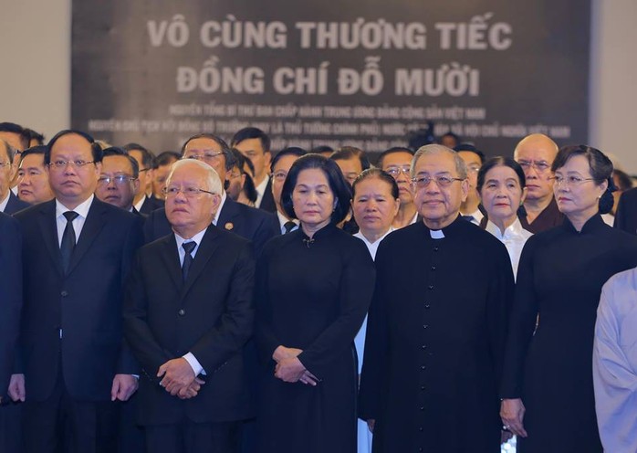 TP HCM: Xúc động tiễn biệt nguyên Tổng Bí thư Đỗ Mười - Ảnh 2.