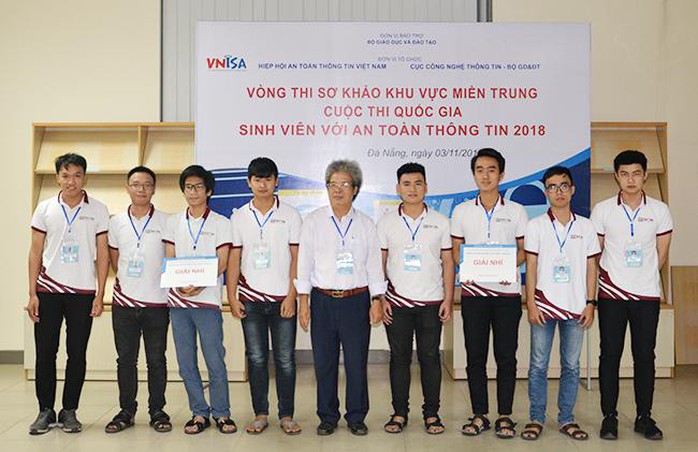 Duy Tân vô địch cuộc thi “Sinh viên với An toàn Thông tin 2018” khu vực miền Trung - Ảnh 2.