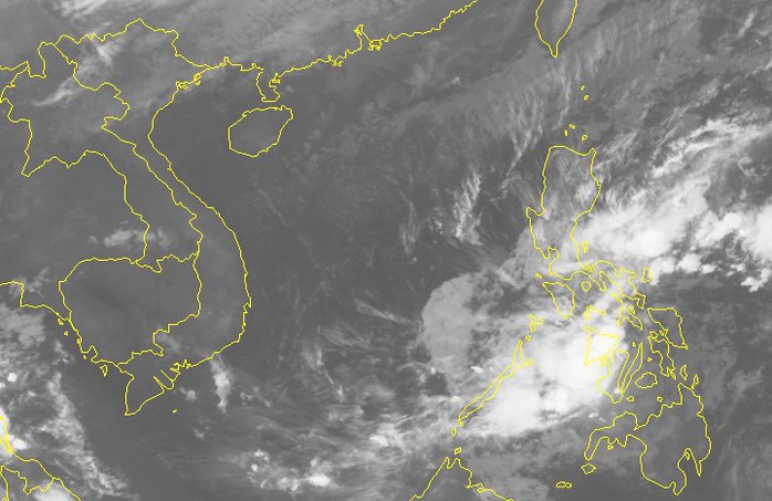 Áp thấp nhiệt đới sẽ mạnh thành bão giật cấp 12, tăng tốc vào Nam Trung bộ - Ảnh 2.
