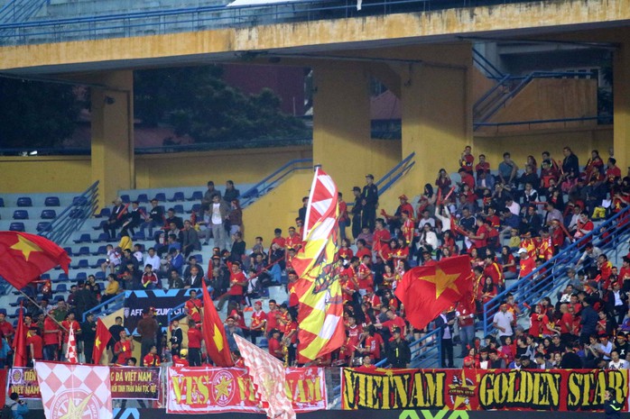 Thắng Campuchia 3-0, Việt Nam vào bán kết với ngôi đầu bảng A - Ảnh 12.