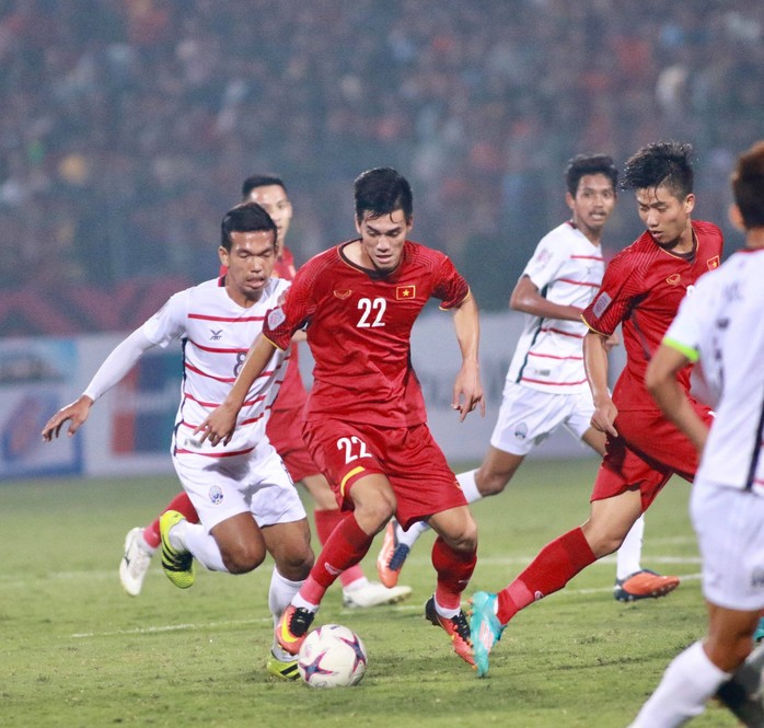 Lịch THTT bóng đá cuối tuần: Hào hứng bán kết AFF Cup 2018 - Ảnh 1.