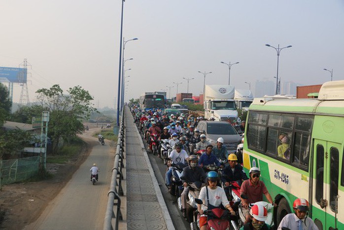 Mở rộng TP HCM về Long An: Nên hay không? - Ảnh 1. Mở rộng TP HCM về Long An: Nên hay không? - Ảnh 1.