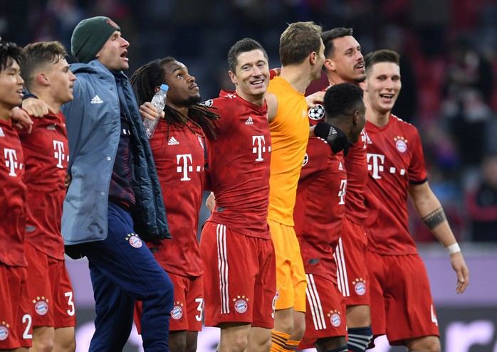 Bayern Munich, Real Madrid cứu ghế HLV, vượt vòng bảng Champions League - Ảnh 4.