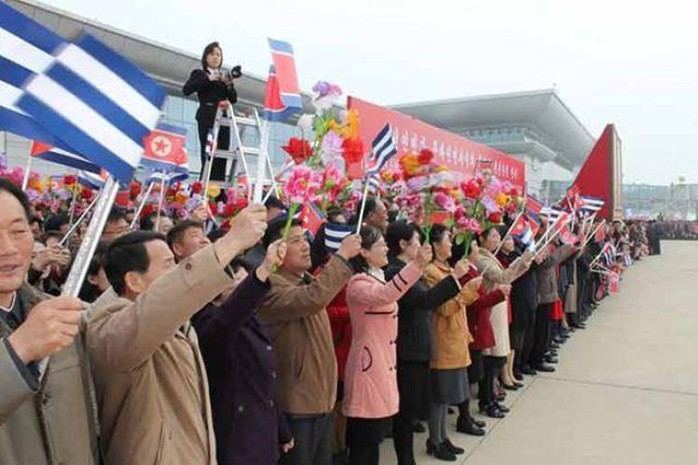 Chủ tịch Cuba đến Triều Tiên thắt chặt tình đoàn kết - Ảnh 2.