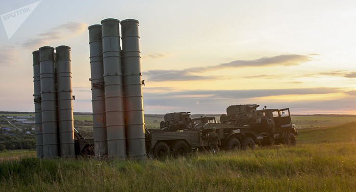 Syria: Nga triển khai tàu tên lửa mới, Israel án binh bất động vì S-300 - Ảnh 2.