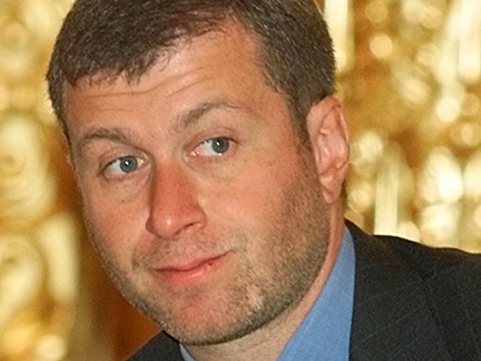 Tỷ phú Roman Abramovich tiêu khối tài sản khổng lồ thế nào? - Ảnh 2.